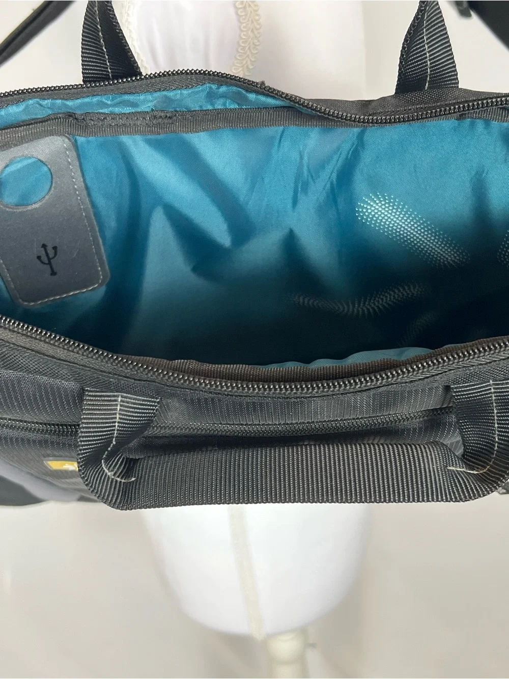 Case Logic Black and Gray Laptop Messenger Bag for Men